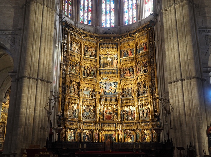 Oltar v katedrali
